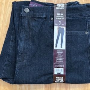 NWT Gloria Vanderbilt Amanda Jean, 18 AVG